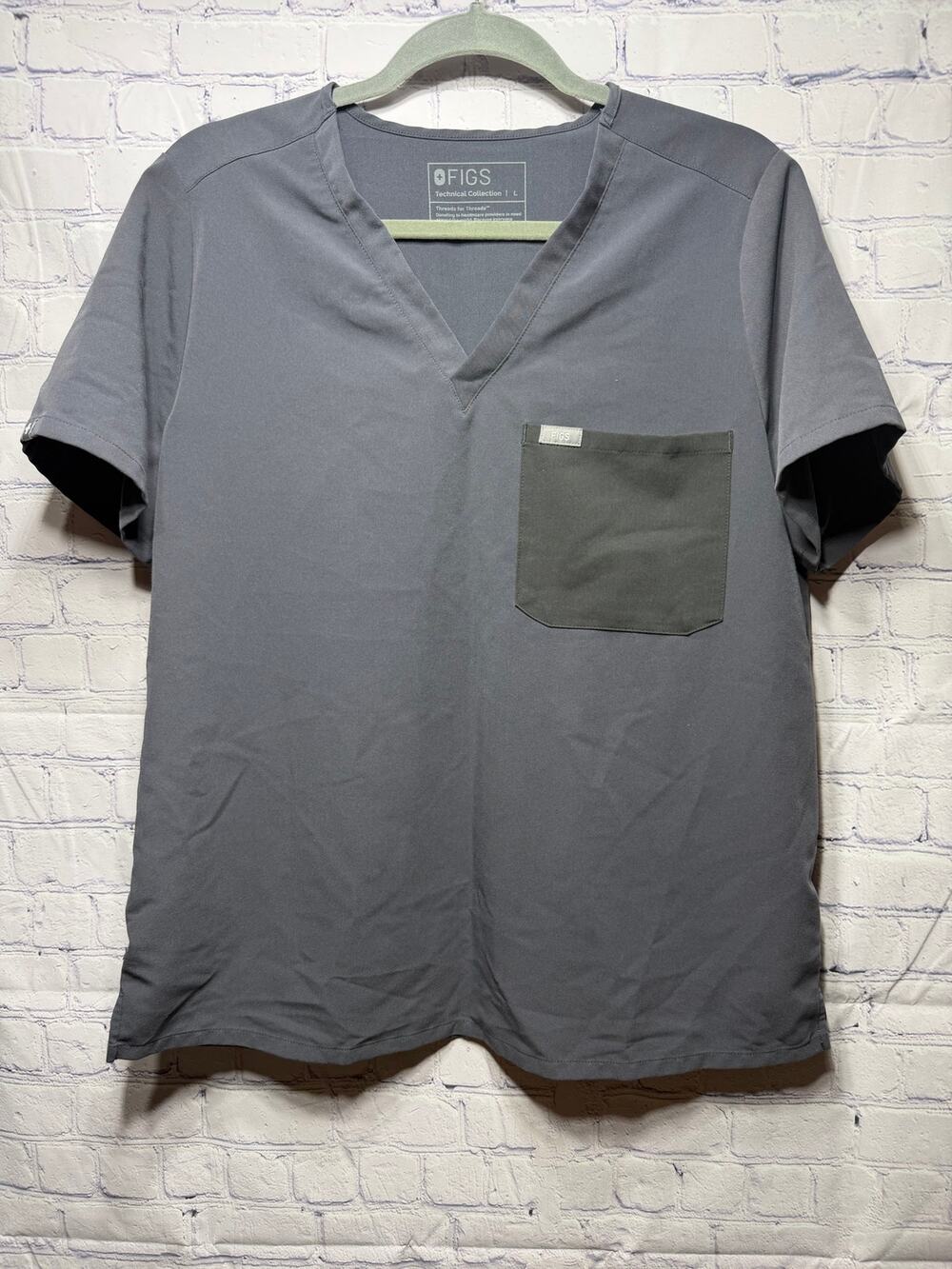 Figs Catarina One Pocket Scrub Top Gray Sz L Nurse Medical Doctor
